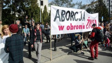 Prawo do aborcji – czyli jak Polska prezentuje się na tle Unii Europejskiej