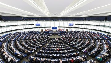 Voto favorevole del Parlamento europeo, la riforma dei Trattati non è più utopia