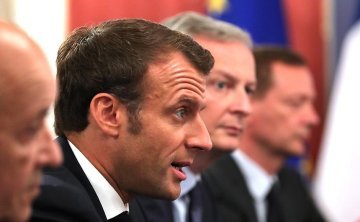 Beyond green waves and new governments : France's political landscape in 2020