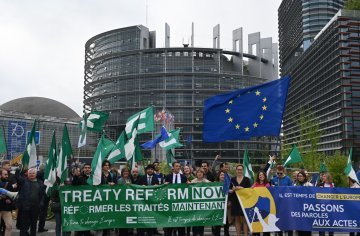 Don't Stop EU Now - EP agreement for a European Convention